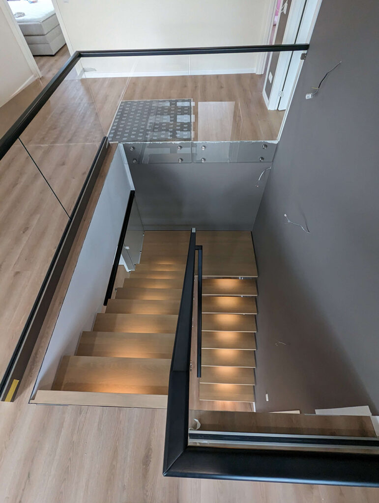 U-trepi klaasist piirded ida-virus